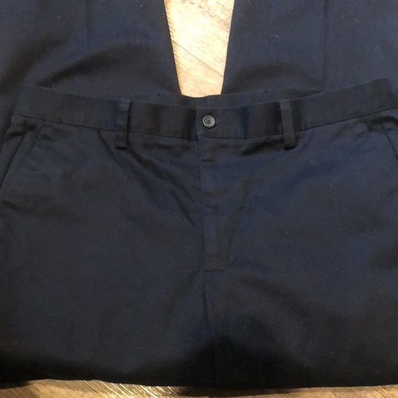 Dockers Flat Front Classic Fit Pants‎ - Picture 2 of 6